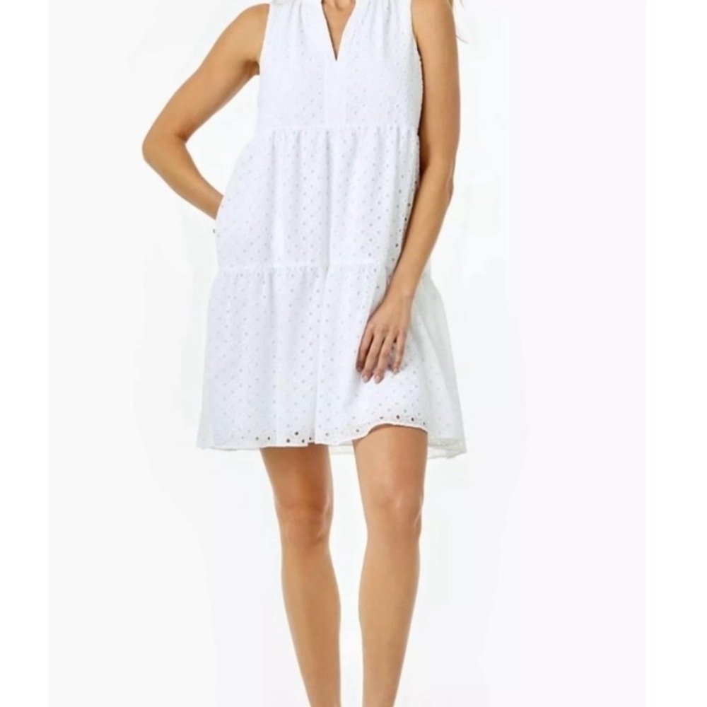 Lilly Pulitzer Novella Dress White Mini Medallion Eyelet Size S Fully lined. EUC